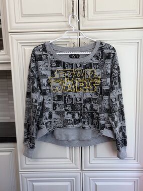 Star Wars women’s cropped graphic sweatshirt
